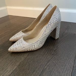BRAND NEW Marc Fisher snake print pump